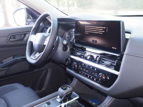 New 2026 Nissan Pathfinder SV FWD image 10