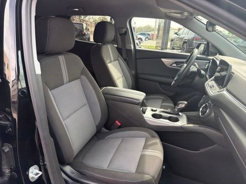 Used 2025 Chevrolet Blazer LT FWD image 34