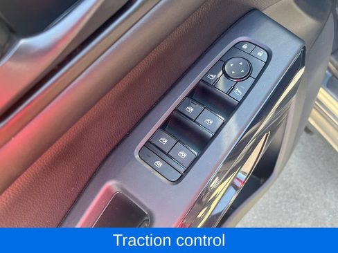 Used 2024 Nissan Pathfinder SV AWD/4WD image 14