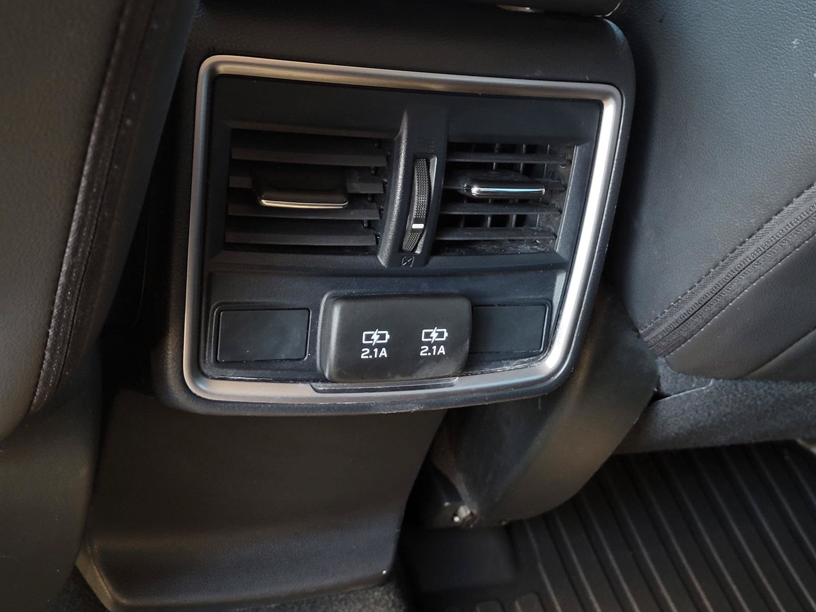 Used 2022 Subaru Forester Limited AWD/4WD image 25