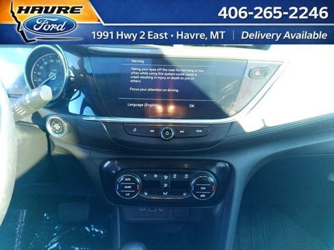 Used 2022 Buick Encore GX Essence image 13