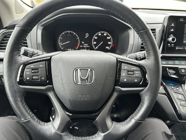 Used 2025 Honda Odyssey Elite image 13