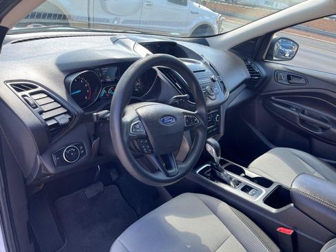 Used 2017 Ford Escape S image 8