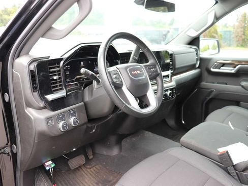 Used 2024 GMC Sierra 1500 Elevation AWD/4WD image 10