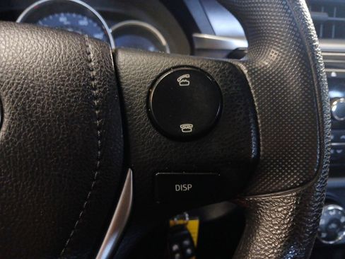 Used 2015 Toyota Corolla L image 17