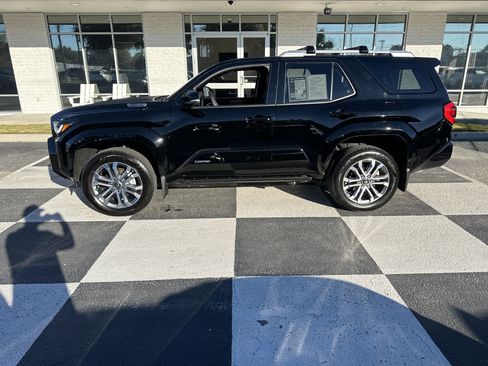 Used 2025 Toyota 4Runner Limited image 1