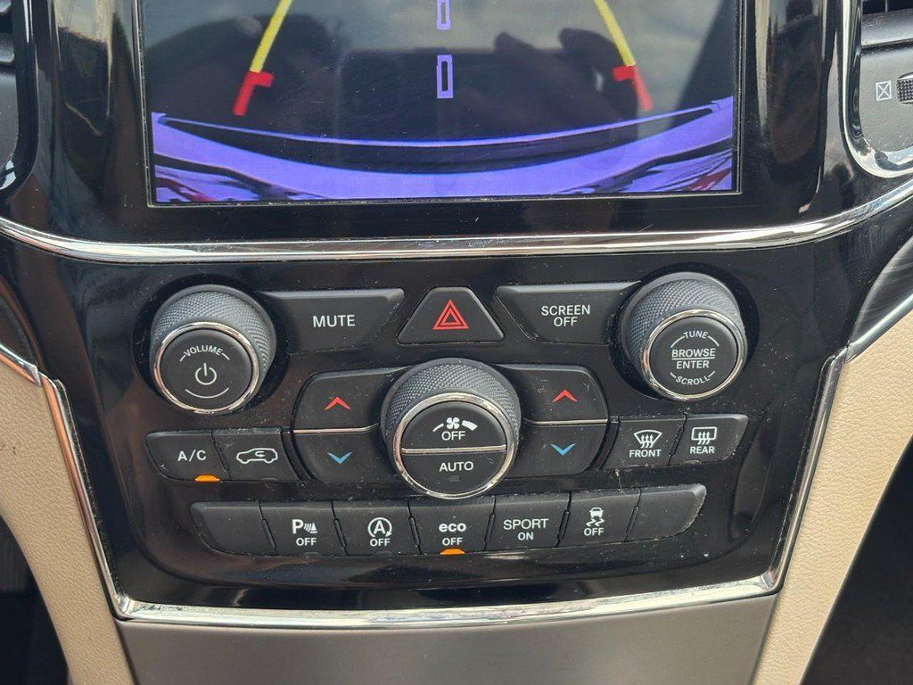 Used 2019 Jeep Grand Cherokee Limited w/ Luxury Group II AWD/4WD image 23