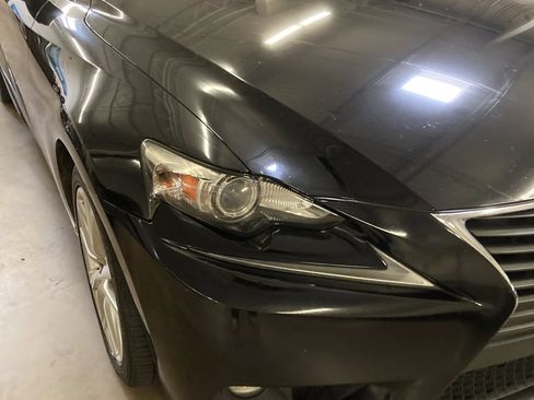 Used 2016 Lexus IS 200t RWD image 10