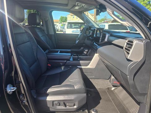 Used 2023 Toyota Tundra Limited AWD/4WD image 15