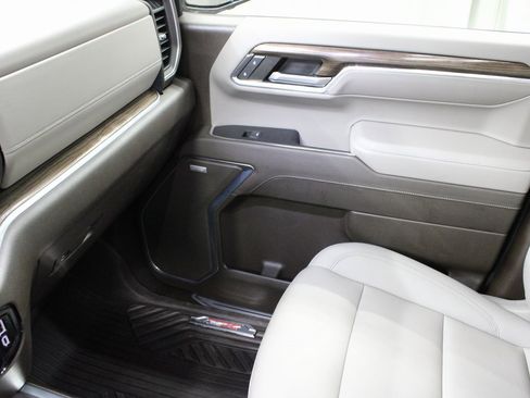 Used 2024 Chevrolet Silverado 1500 LT Trail Boss image 27