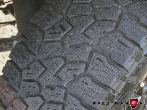 Used 2022 Jeep Gladiator Rubicon w/ LED Lighting Group image 15