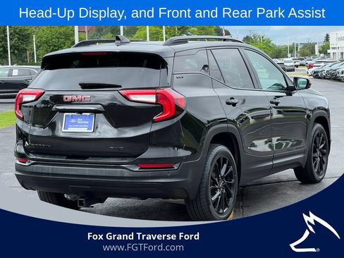 Used 2023 GMC Terrain SLT w/ Infotainment Package II AWD/4WD image 10