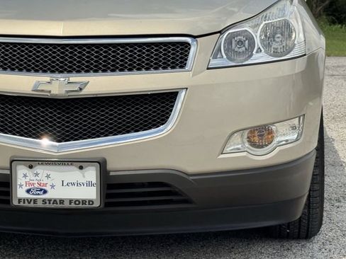 Used 2012 Chevrolet Traverse LT FWD image 9