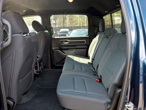 Used 2022 RAM 1500 Big Horn AWD/4WD image 11