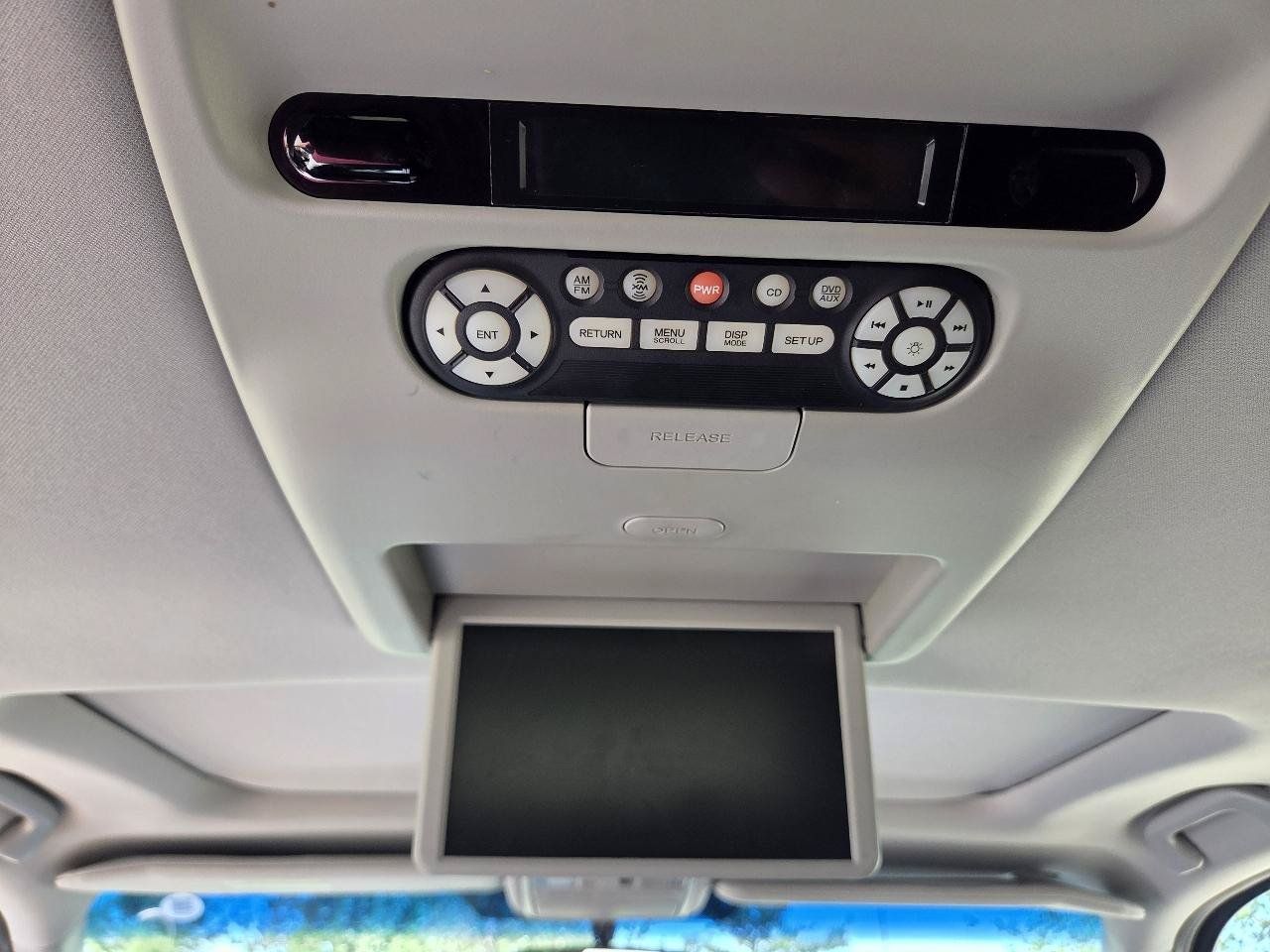 Used 2011 Honda Pilot Touring image 22