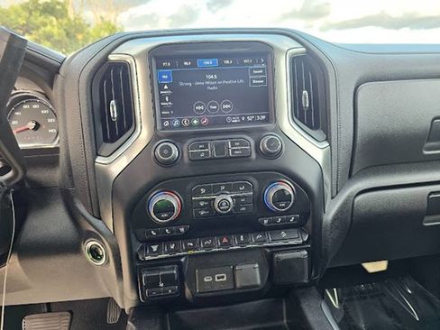 Used 2023 Chevrolet Silverado 2500 LTZ w/ LTZ Convenience Package AWD/4WD image 12