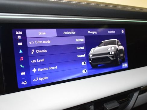 New 2026 Porsche Macan 4 Electric AWD/4WD image 30