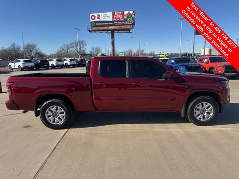 Used 2022 Nissan Frontier SV image 6