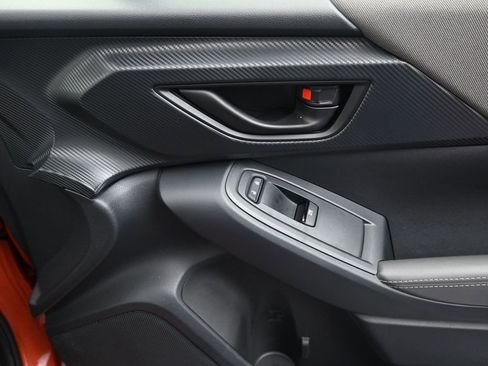 Certified 2025 Subaru Crosstrek 2.0i Premium image 16