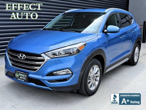 Used 2017 Hyundai Tucson SE AWD/4WD image 1