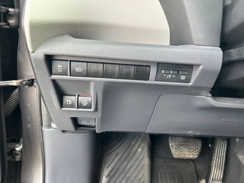 Used 2024 Toyota Sienna LE w/ LE Plus Package AWD/4WD image 24