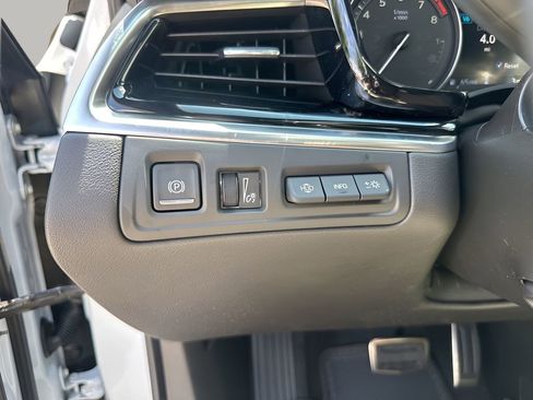 New 2025 Cadillac XT6 Sport w/ Technology Package image 25