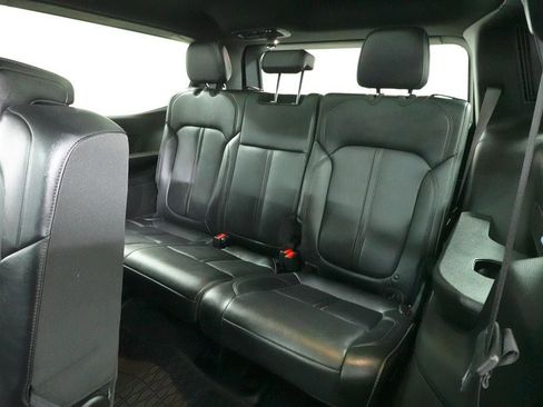 Used 2023 Jeep Wagoneer Series II AWD/4WD image 29