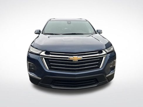 Used 2023 Chevrolet Traverse LT FWD image 9