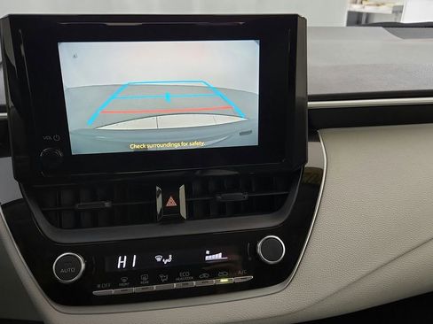 Used 2023 Toyota Corolla LE FWD image 42