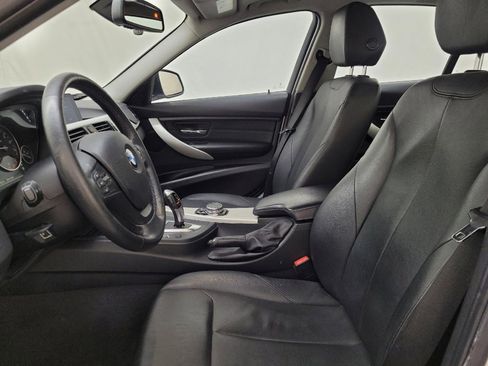 Used 2017 BMW 320i Sedan RWD image 17