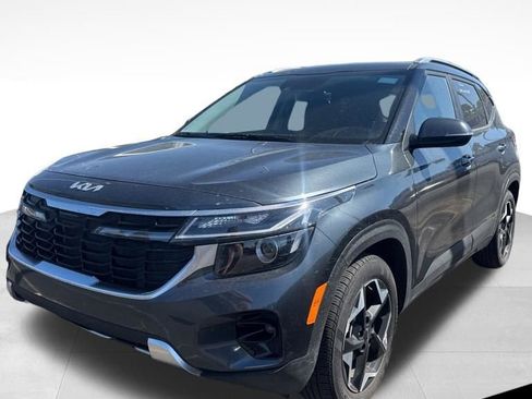 Certified 2025 Kia Seltos S FWD image 1