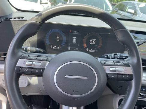 Used 2025 Hyundai Kona SEL AWD/4WD image 27