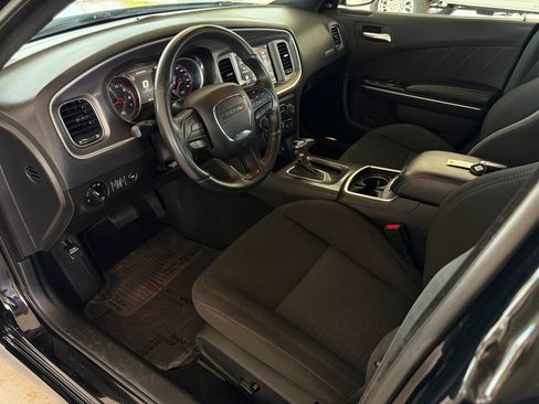 Used 2019 Dodge Charger Scat Pack RWD image 10