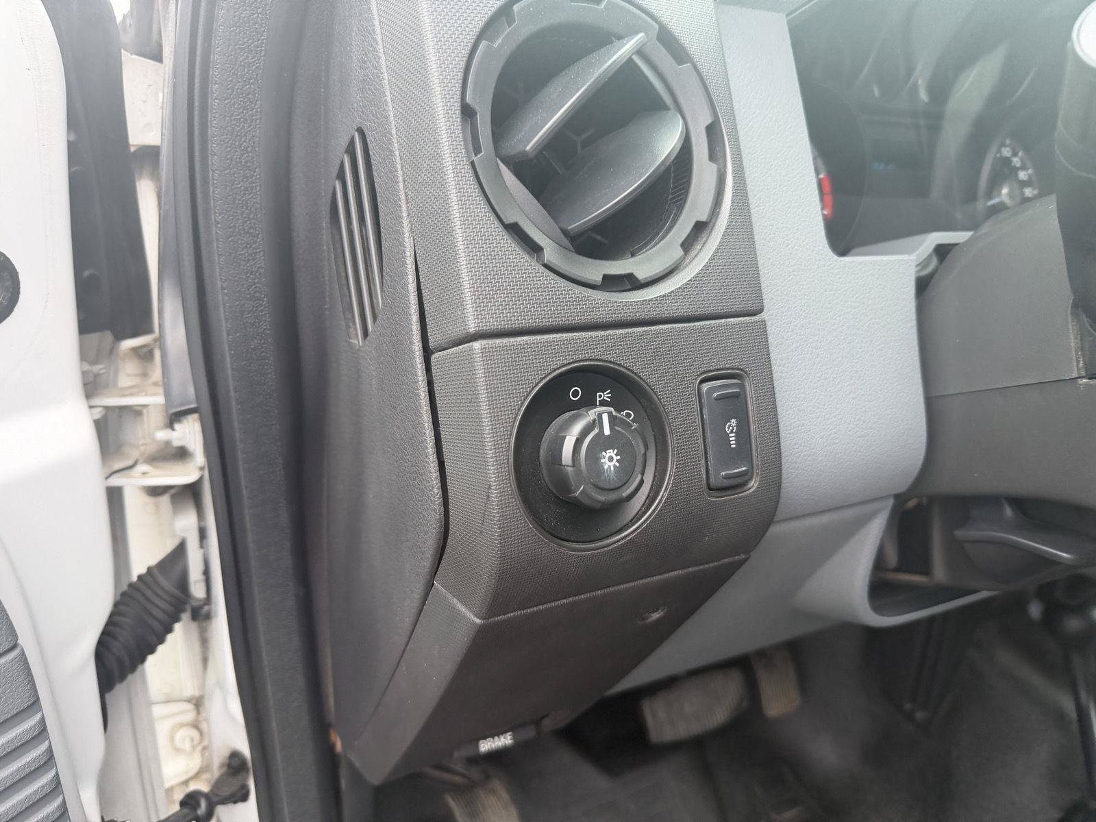 Used 2015 Ford F250 XL w/ Power Equipment Group AWD/4WD image 17