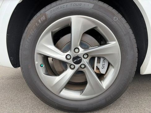 Certified 2026 Genesis GV70 2.5T AWD/4WD image 22