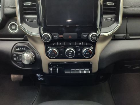 Used 2019 RAM 1500 Laramie AWD/4WD image 29
