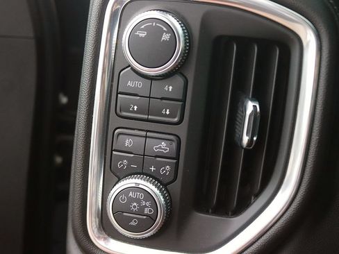 Used 2019 GMC Sierra 1500 SLT w/ SLT Premium Plus Package AWD/4WD image 28