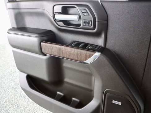 Used 2022 GMC Sierra 3500 Denali image 25