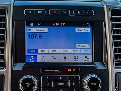 Used 2019 Ford F350 Platinum w/ Platinum Ultimate Package AWD/4WD image 24
