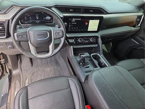 Used 2024 GMC Sierra 1500 Denali w/ Technology Package AWD/4WD image 6