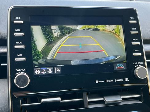 Certified 2019 Toyota Avalon Touring image 18