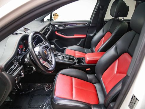 Used 2021 Porsche Macan AWD/4WD image 22