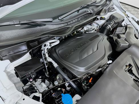 Certified 2025 Honda Odyssey Touring image 26