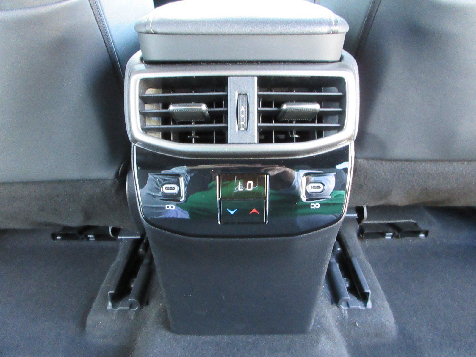 Used 2024 Lexus RX 350h w/ Accessory Package (Z1) AWD/4WD image 21