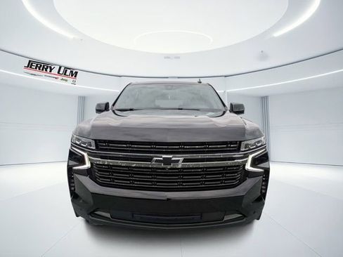 Used 2021 Chevrolet Suburban RST w/ Luxury Package RWD image 8