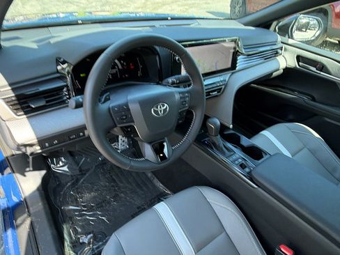 Used 2026 Toyota Camry SE w/ Multimedia Upgrade Package FWD image 25