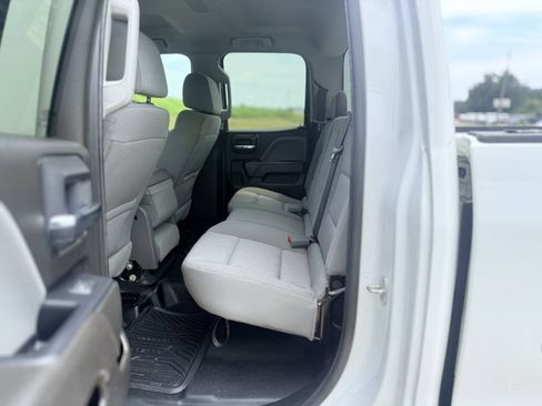 Used 2017 Chevrolet Silverado 1500 W/T w/ Trailering Package RWD image 12