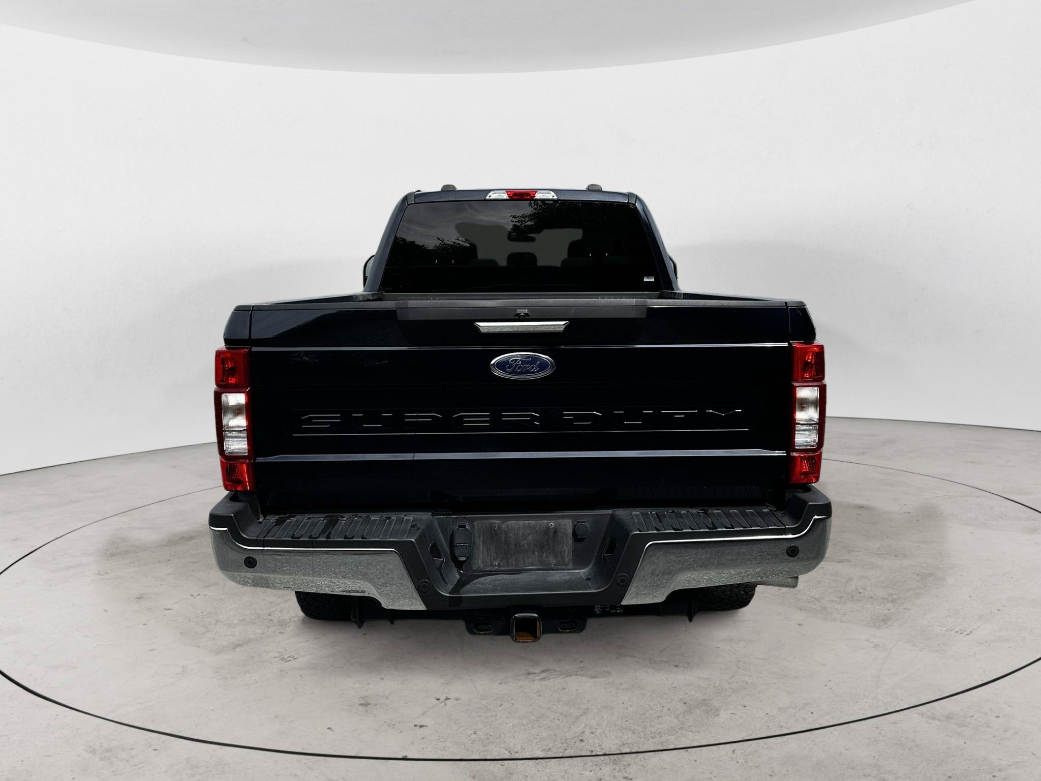 Used 2021 Ford F250 XLT w/ XLT Premium Package AWD/4WD image 8