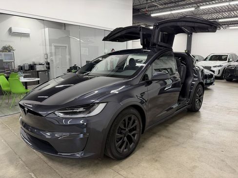 Used 2024 Tesla Model X AWD/4WD image 21