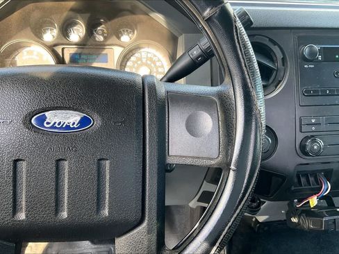 Used 2012 Ford F250 XL w/ FX4 Off Road Pkg AWD/4WD image 25